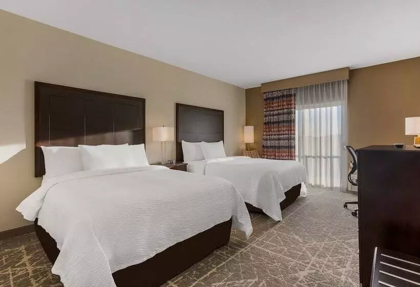 هتل Orangewood Inn & Suites Kansas City Airport