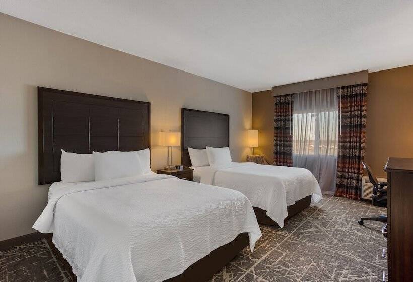 فندق Orangewood Inn & Suites Kansas City Airport