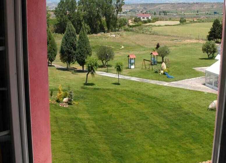 هتل روستایی San Camilo