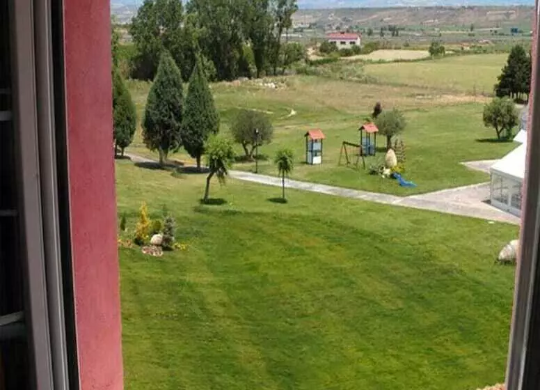 בית מלון כפרי San Camilo