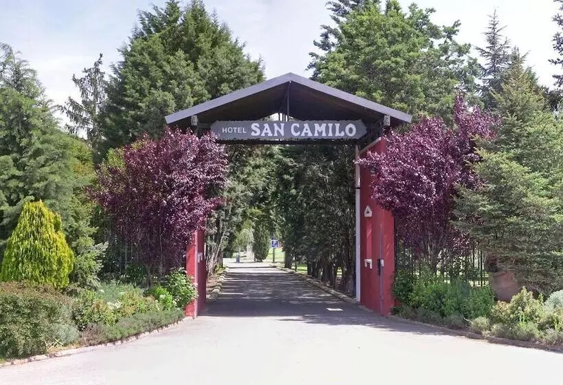 בית מלון כפרי San Camilo
