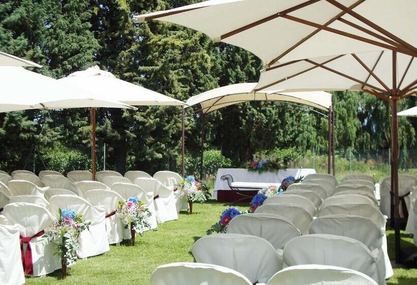 هتل روستایی San Camilo