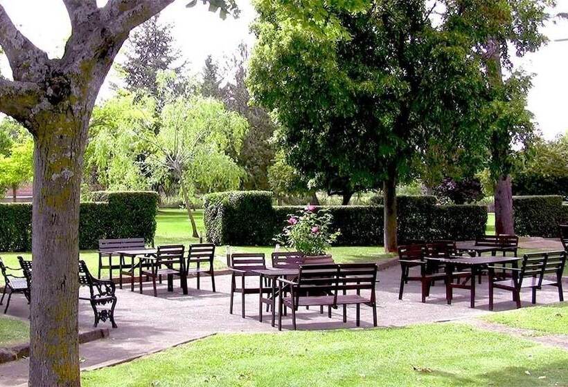 هتل روستایی San Camilo