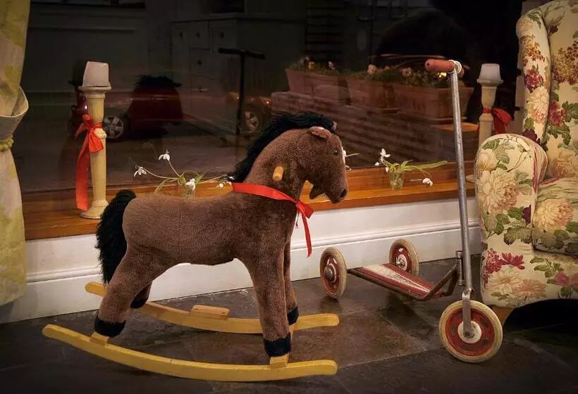 Отель Santa Maria De Alquezar