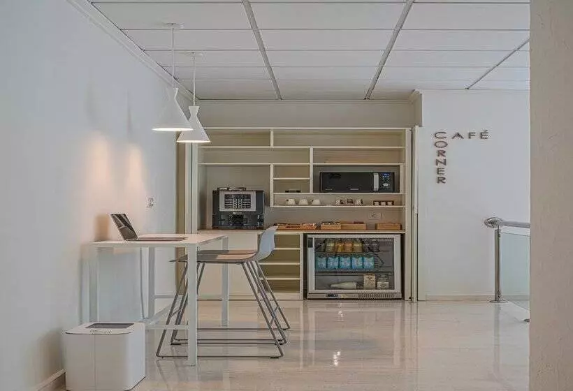 Отель Santamarta