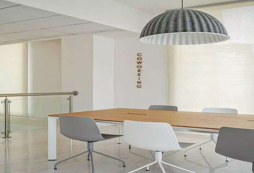 Отель Santamarta