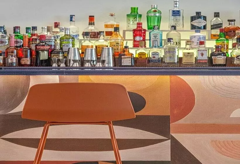 Отель Santamarta