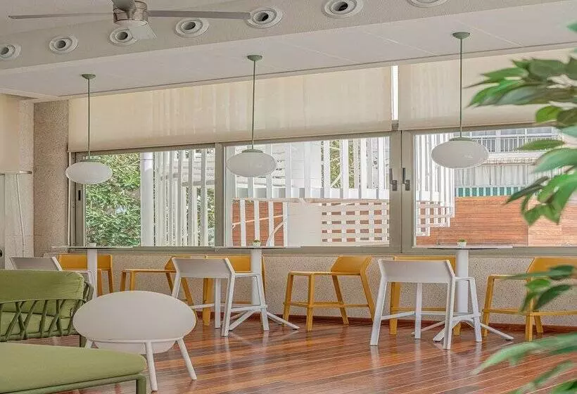 Отель Santamarta