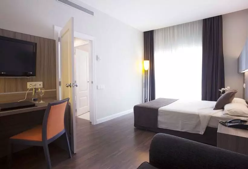 Hotel Serrano