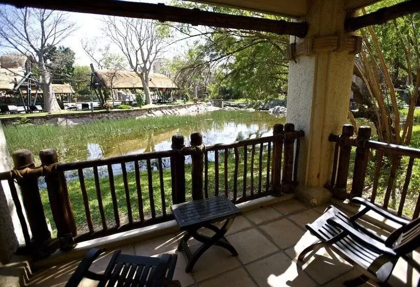 Отель The Victoria Falls