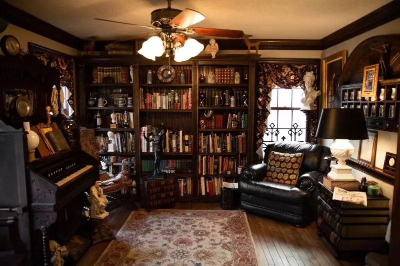 Отель Williamsburg Sampler B & B