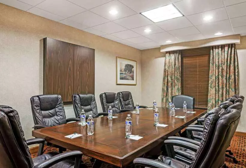 호텔 Spark By Hilton Winchester