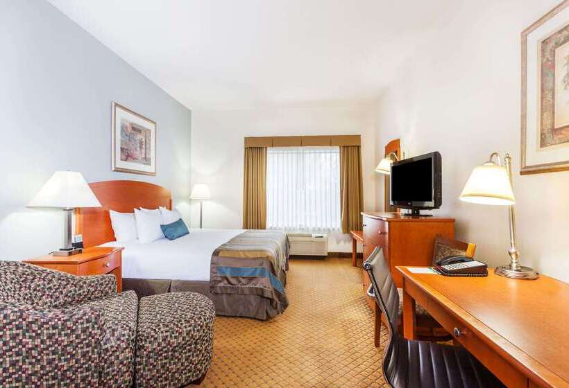 Отель Spark By Hilton Winchester