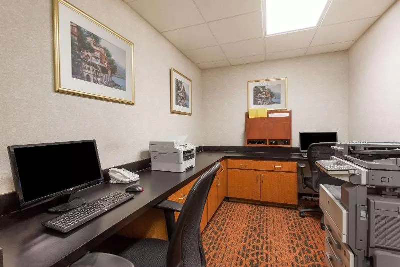 호텔 Spark By Hilton Winchester