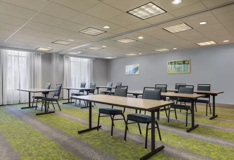 호텔 Spark By Hilton Winchester