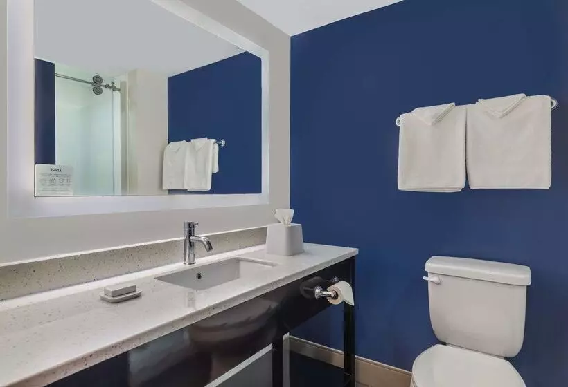 호텔 Spark By Hilton Winchester