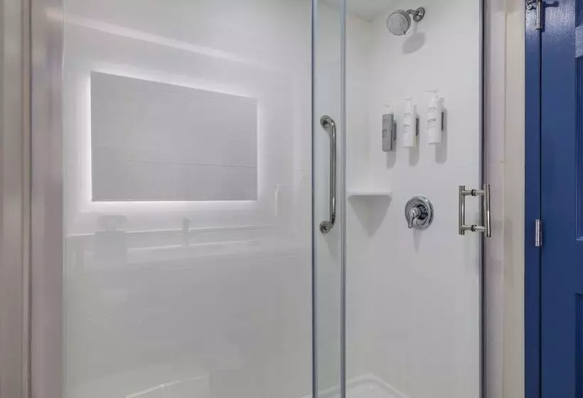 호텔 Spark By Hilton Winchester