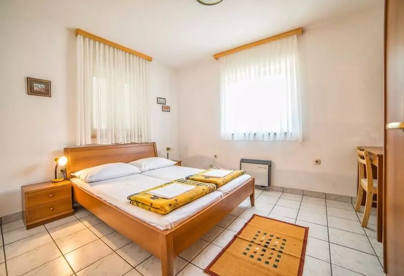 Apartments Ljiljana