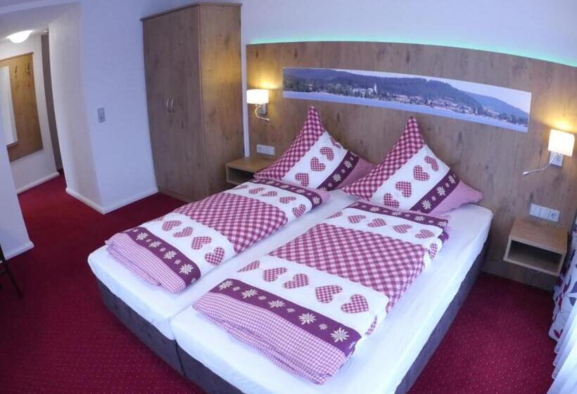 Hotel Gästehaus Café Heck