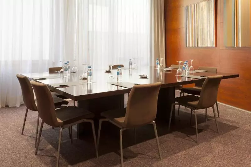 هتل B&B Ciudad de Lleida