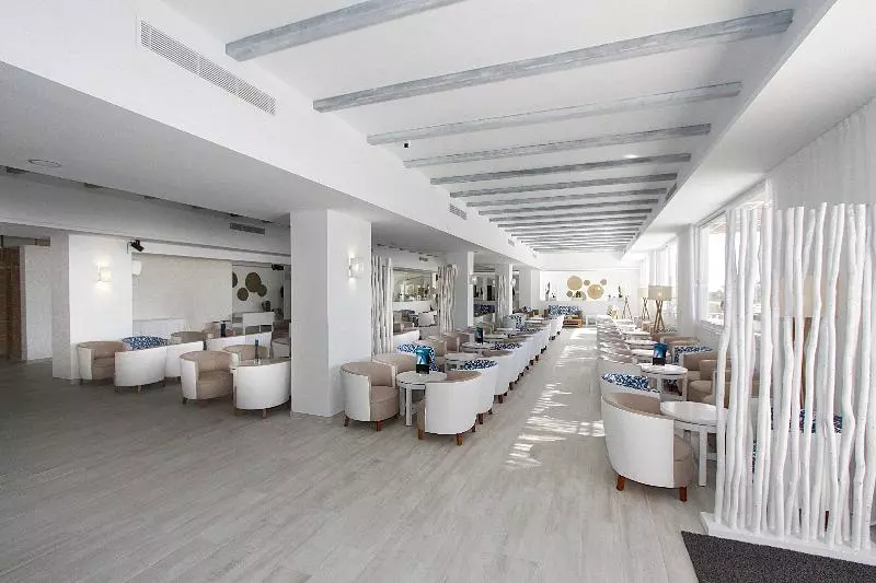 Bg Hotel Portinatx Beach Club