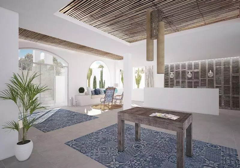 Bg Hotel Portinatx Beach Club