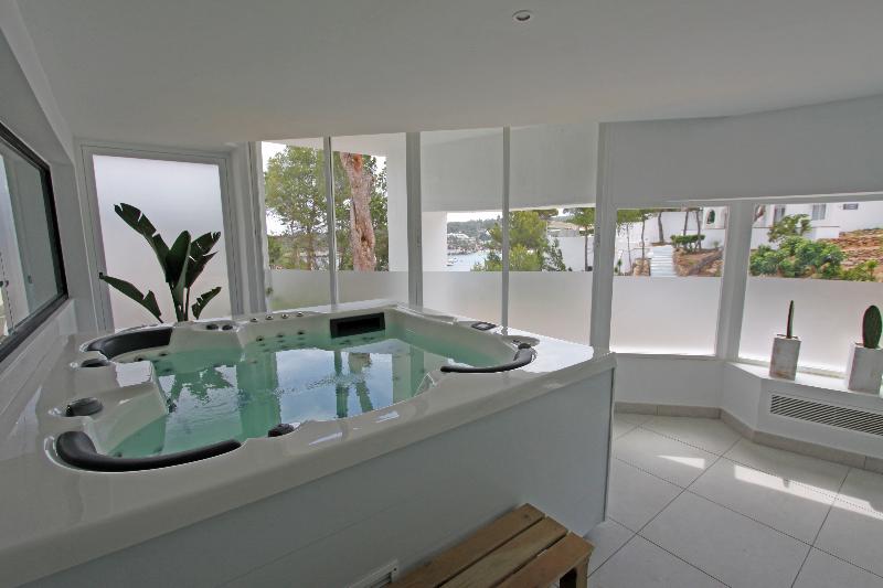 Bg Hotel Portinatx Beach Club