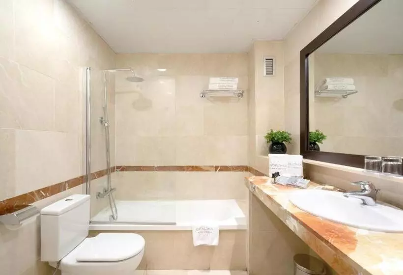 Отель Catalonia Gracia