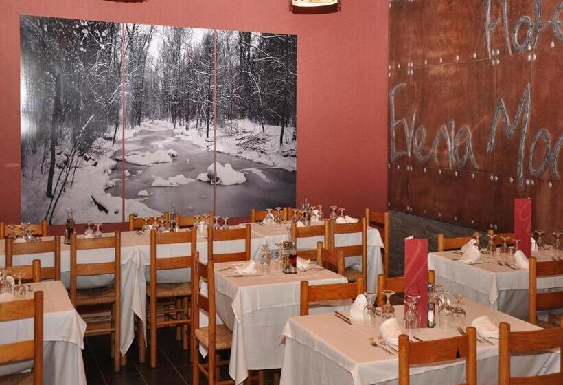 ホテル Evenia Monte Alba