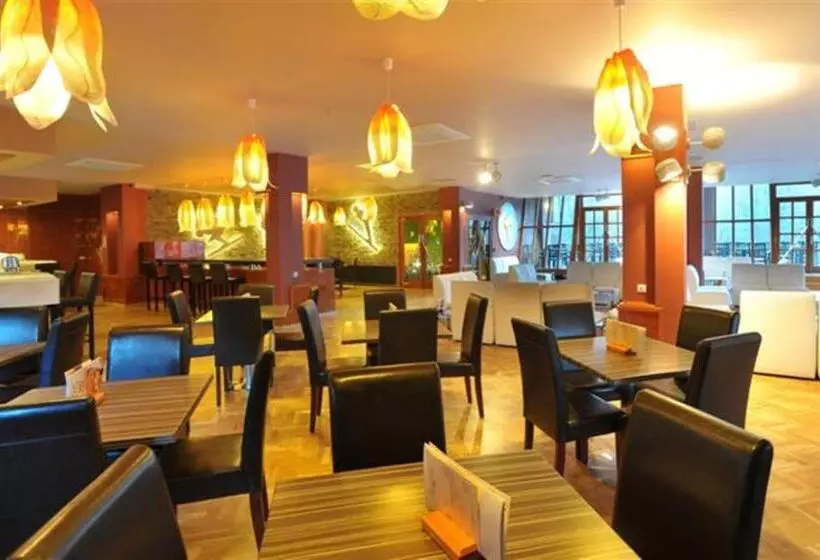 Hotel Evenia Monte Alba