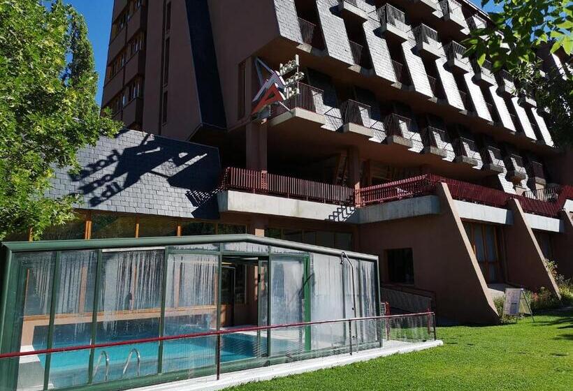 ホテル Evenia Monte Alba