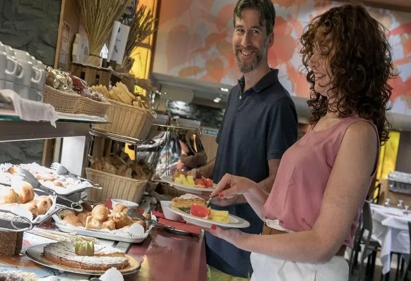 Hotel Evenia Monte Alba