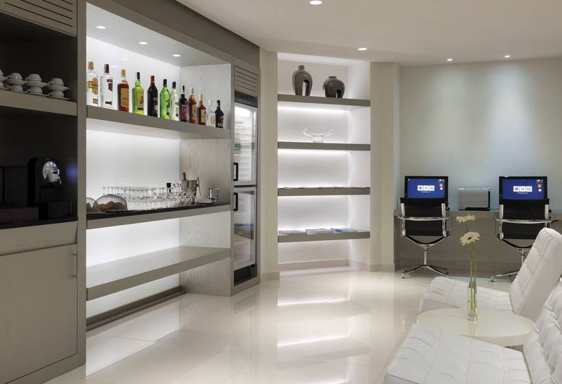 Hotel H10 Conquistador