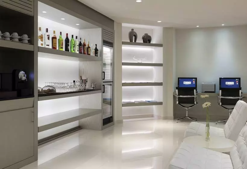 هتل H10 Conquistador