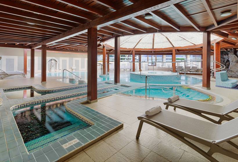 Hotel H10 Conquistador