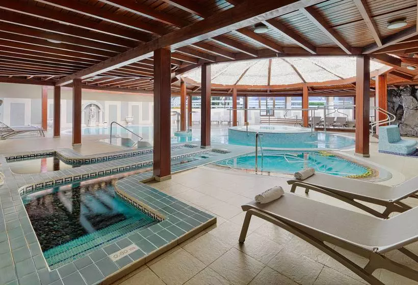 هتل H10 Conquistador