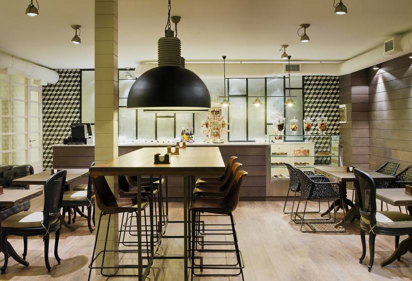 Hotel H10 Conquistador