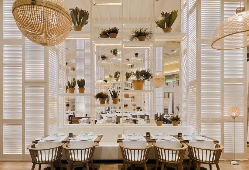 Hotel H10 Conquistador