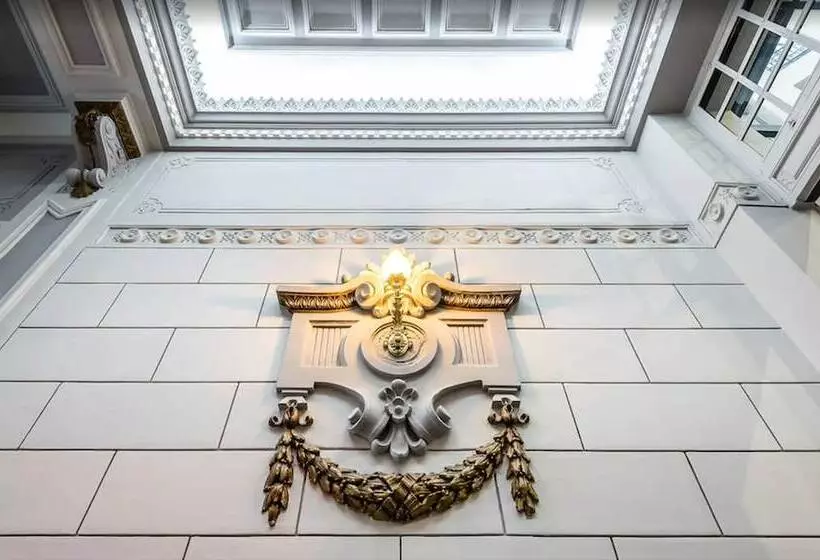 هتل Intelier Palacio San Martin