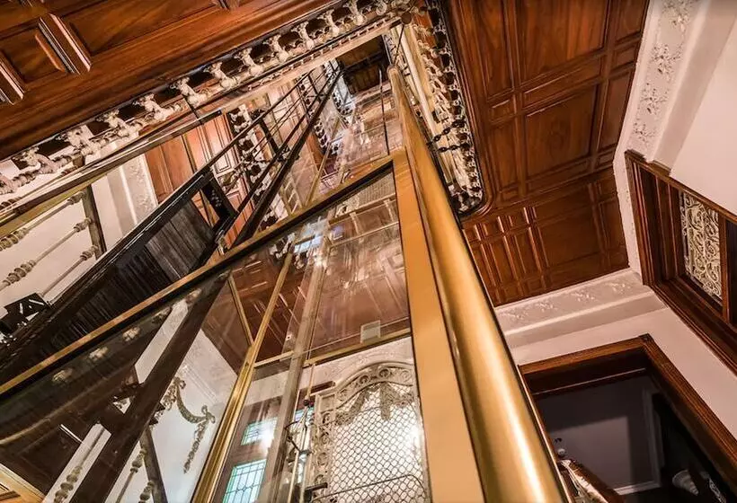 هتل Intelier Palacio San Martin
