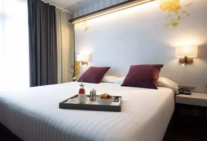 هتل Intelier Palacio San Martin