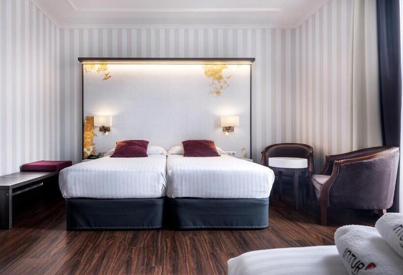 هتل Intelier Palacio San Martin