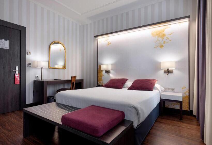 هتل Intelier Palacio San Martin