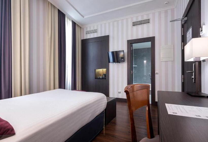 هتل Intelier Palacio San Martin