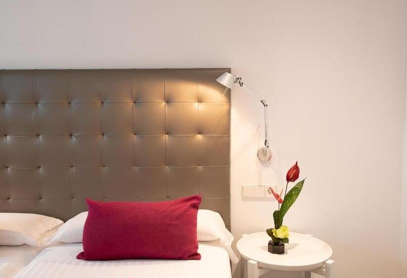 هتل Intelier Palacio San Martin