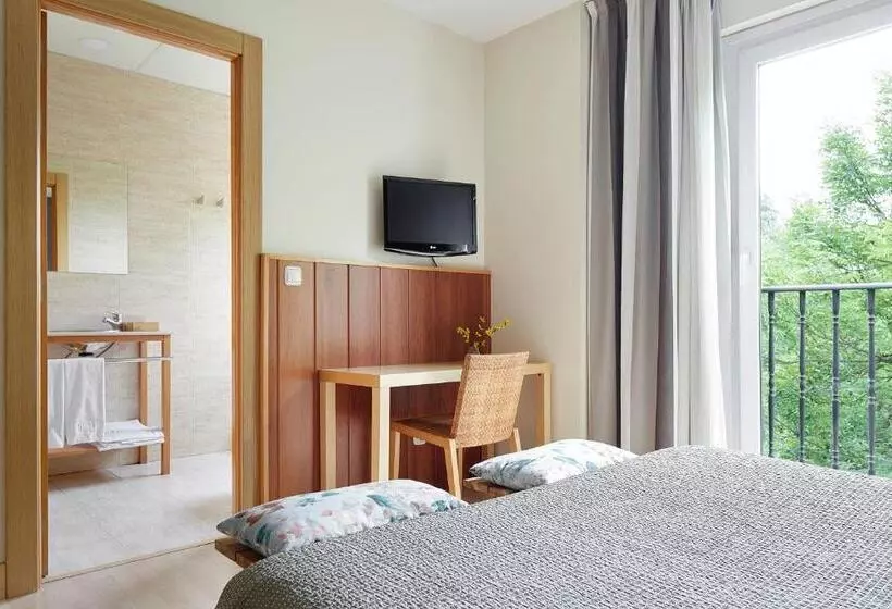 ホテル Iriguibel Huarte Pamplona