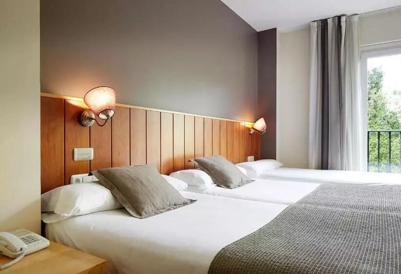 ホテル Iriguibel Huarte Pamplona