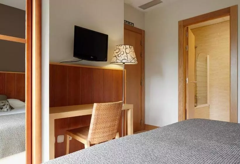 ホテル Iriguibel Huarte Pamplona