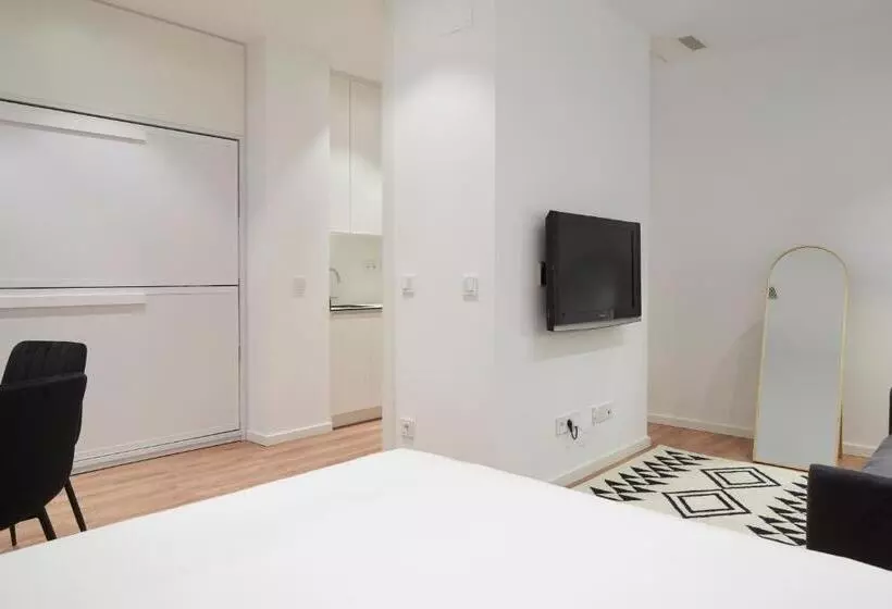 ホテル Iriguibel Huarte Pamplona