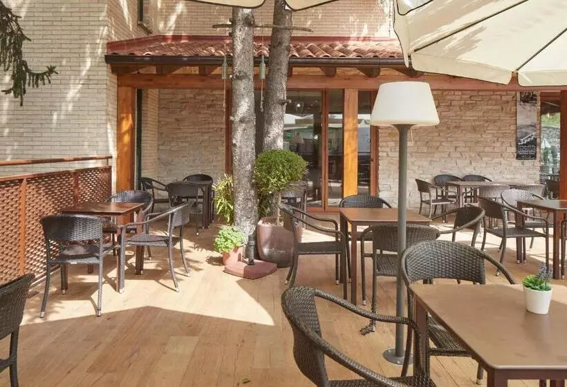 ホテル Iriguibel Huarte Pamplona